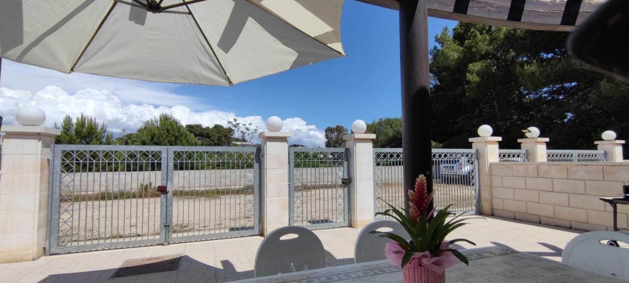Casa Vacanze Il Sorriso Di Emi Torre Suda Eksteriør bilde