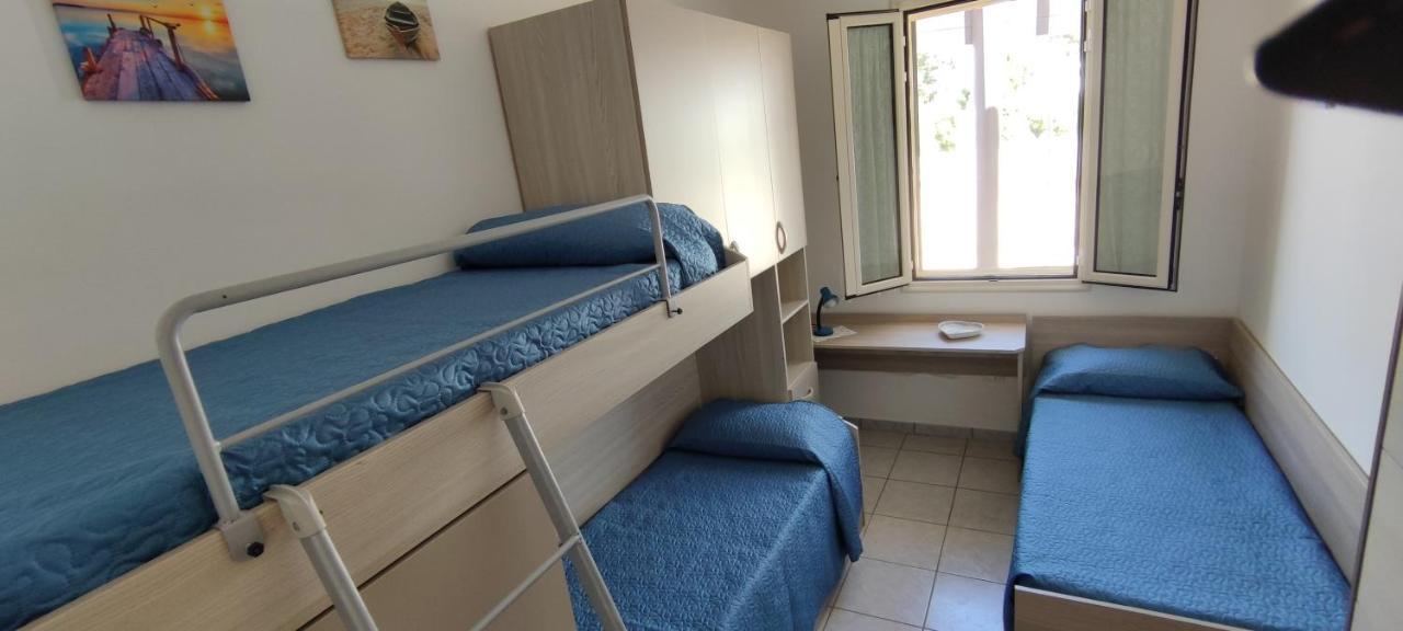 Casa Vacanze Il Sorriso Di Emi Torre Suda Eksteriør bilde